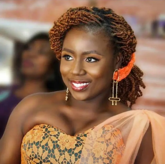 Oba Espoir – Chargée de projet et UI Designer chez CreaplusWeb